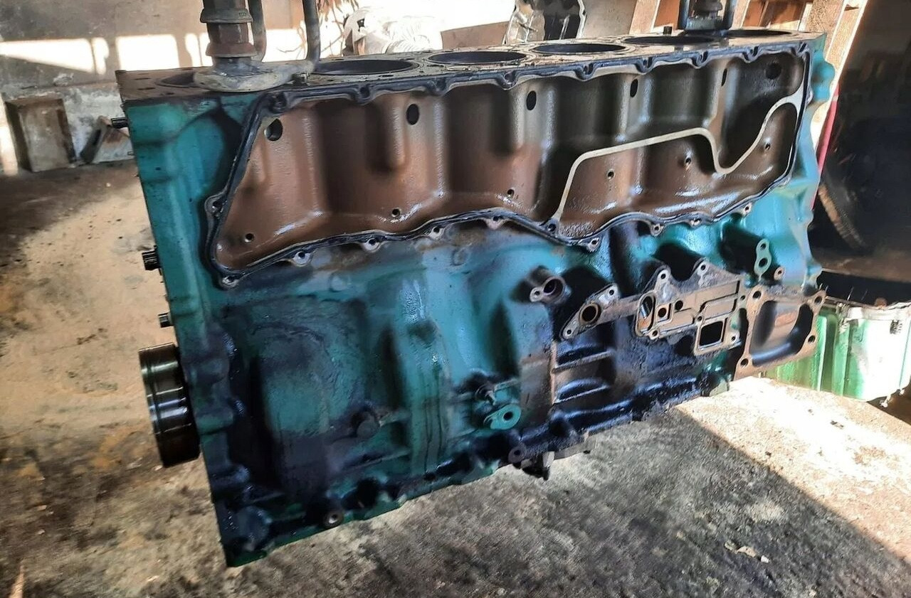 Volvo BLOK A TŁOKI WAŁ KORBOWY FM 9 D11C EUV. Volvo - Motor pro Nákladní auto: obrázek 3 Volvo BLOK A TŁOKI WAŁ KORBOWY FM 9 D11C EUV. Volvo - Motor pro Nákladní auto: obrázek 3