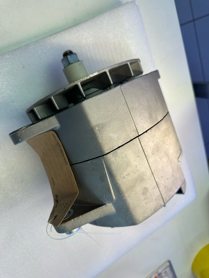 Woda Case combine - Alternátor pro Nákladní auto: obrázek 2 Woda Case combine - Alternátor pro Nákladní auto: obrázek 2