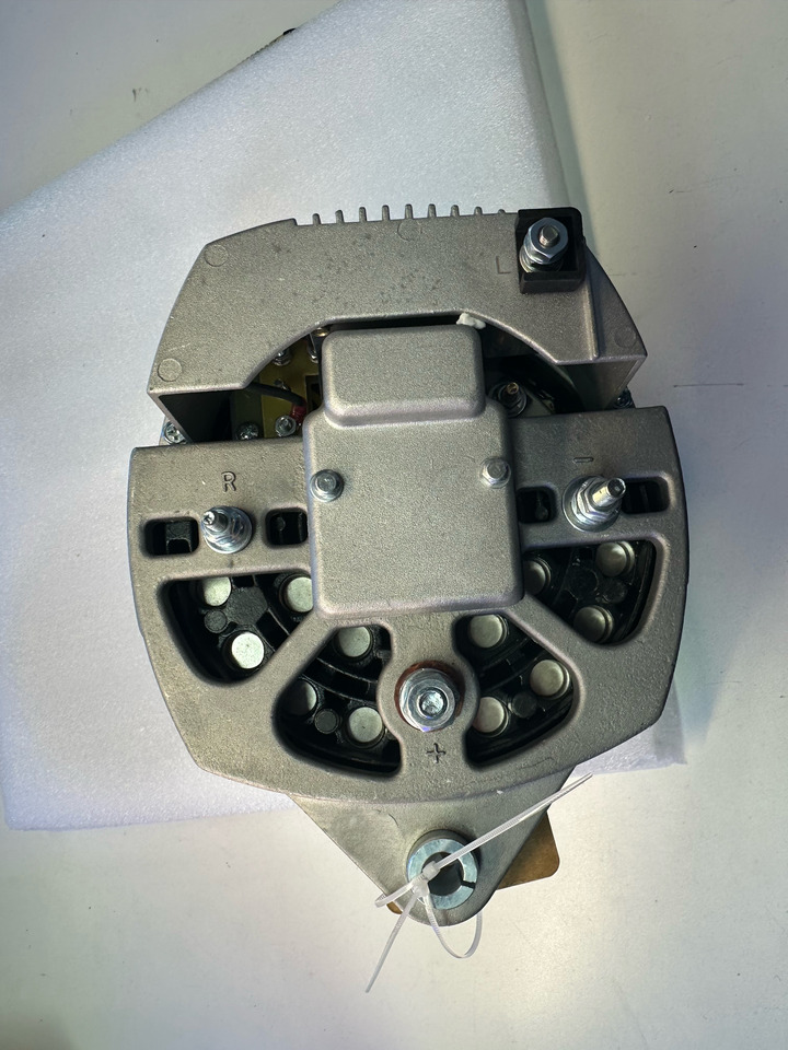 Woda Case combine - Alternátor pro Nákladní auto: obrázek 4 Woda Case combine - Alternátor pro Nákladní auto: obrázek 4