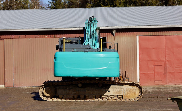 Kobelco SK350 LC-10 - Pásové rýpadlo: obrázek 4 Kobelco SK350 LC-10 - Pásové rýpadlo: obrázek 4