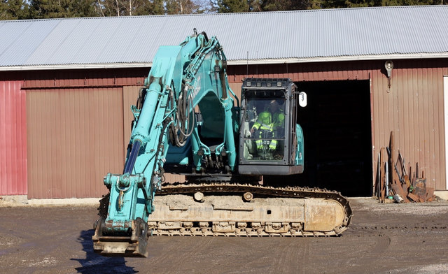 Kobelco SK350 LC-10 - Pásové rýpadlo: obrázek 3 Kobelco SK350 LC-10 - Pásové rýpadlo: obrázek 3