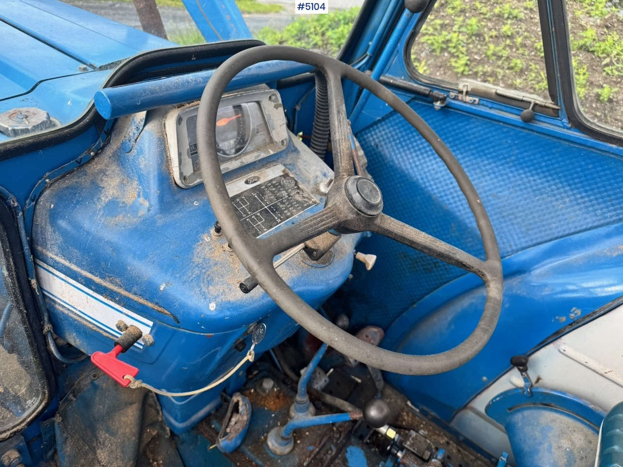 Traktor 1972 Ford 3000 4x2 w/ Front loader: obrázek 12