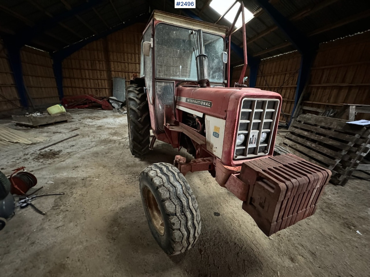 1972 International 574 w/front loader - Traktor: obrázek 4 1972 International 574 w/front loader - Traktor: obrázek 4