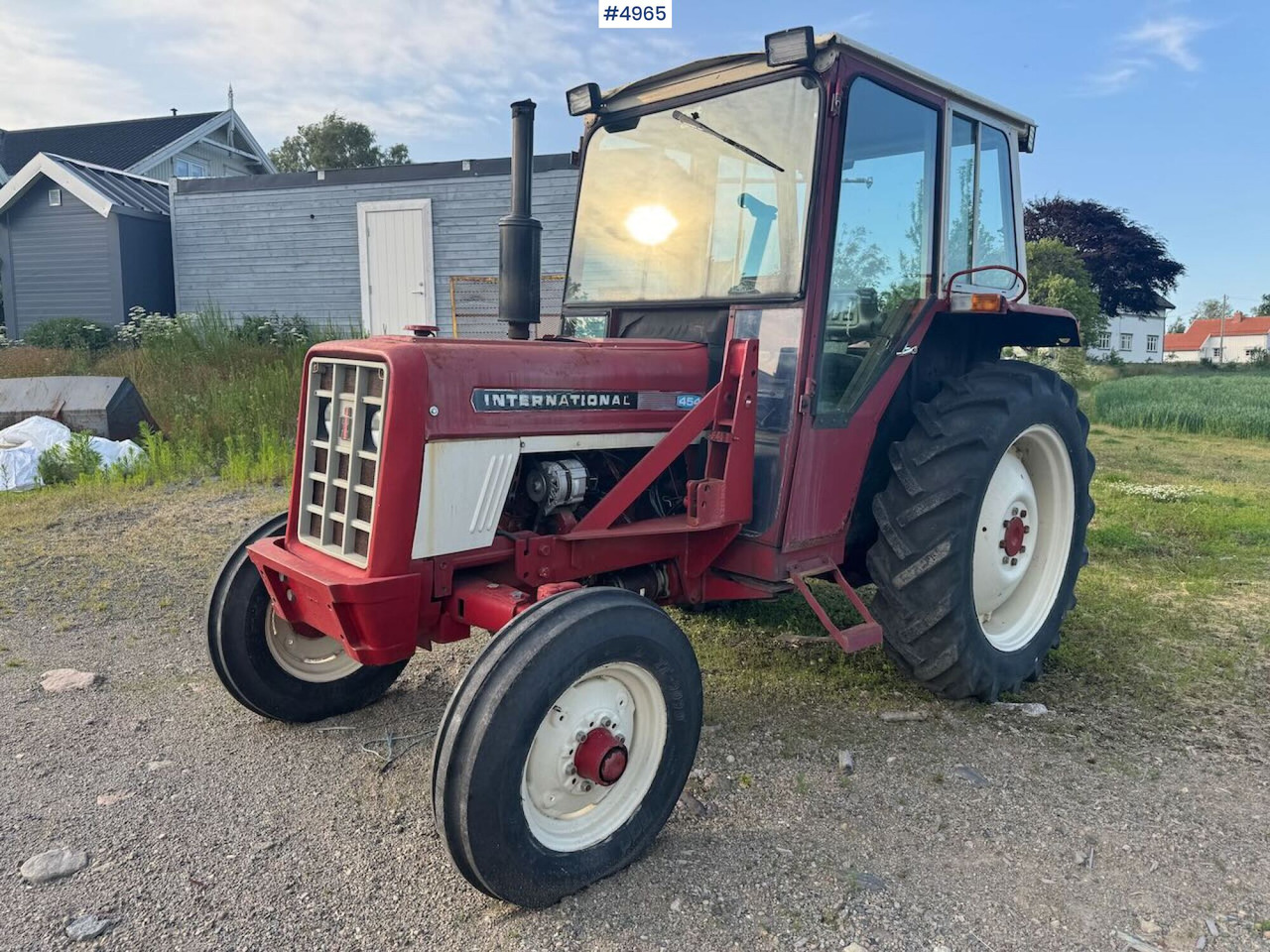 1977 International 454 4x2. Rep object. - Traktor: obrázek 1 1977 International 454 4x2. Rep object. - Traktor: obrázek 1