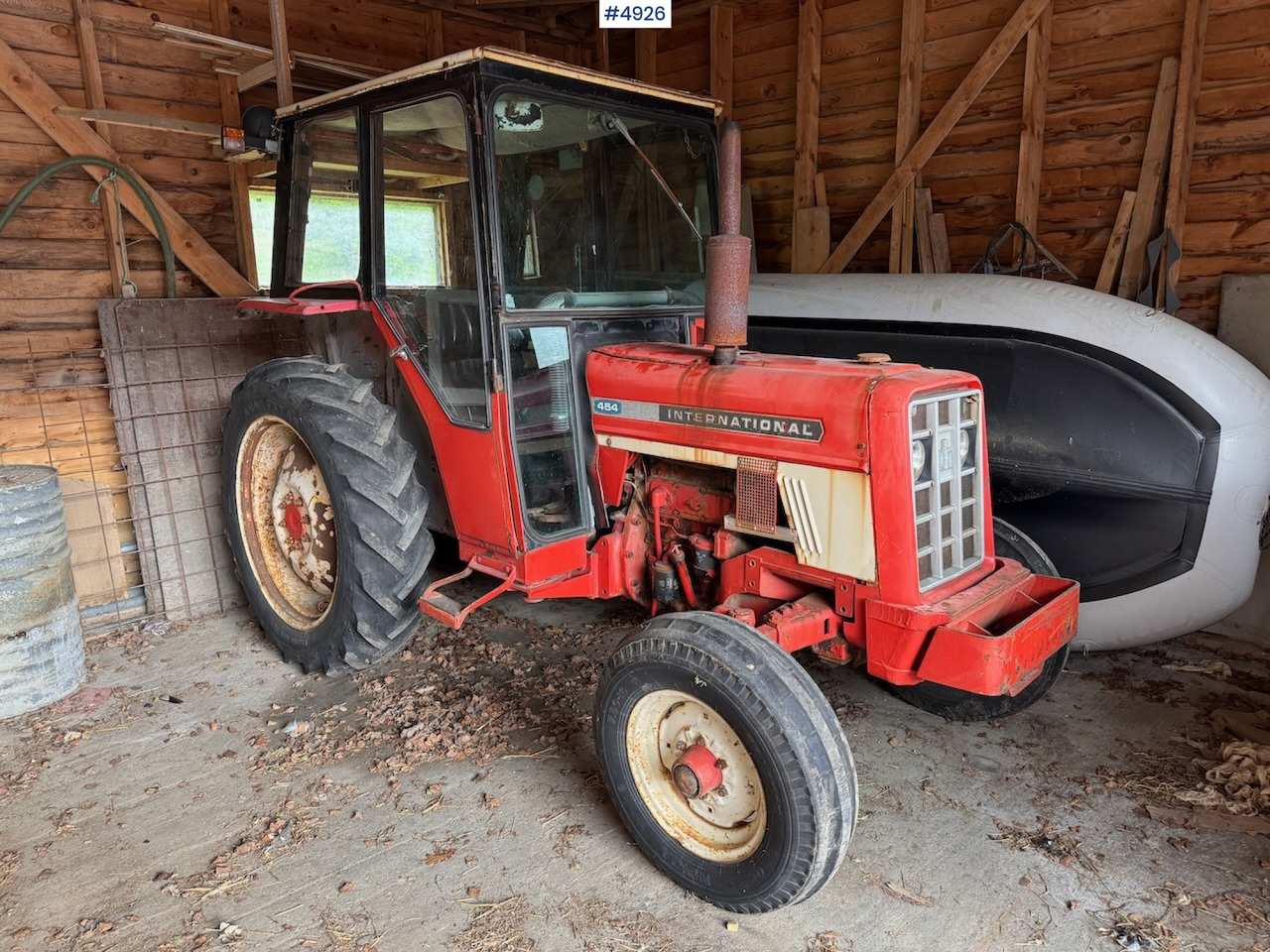 1977 International Harvester 454 - Traktor: obrázek 1 1977 International Harvester 454 - Traktor: obrázek 1