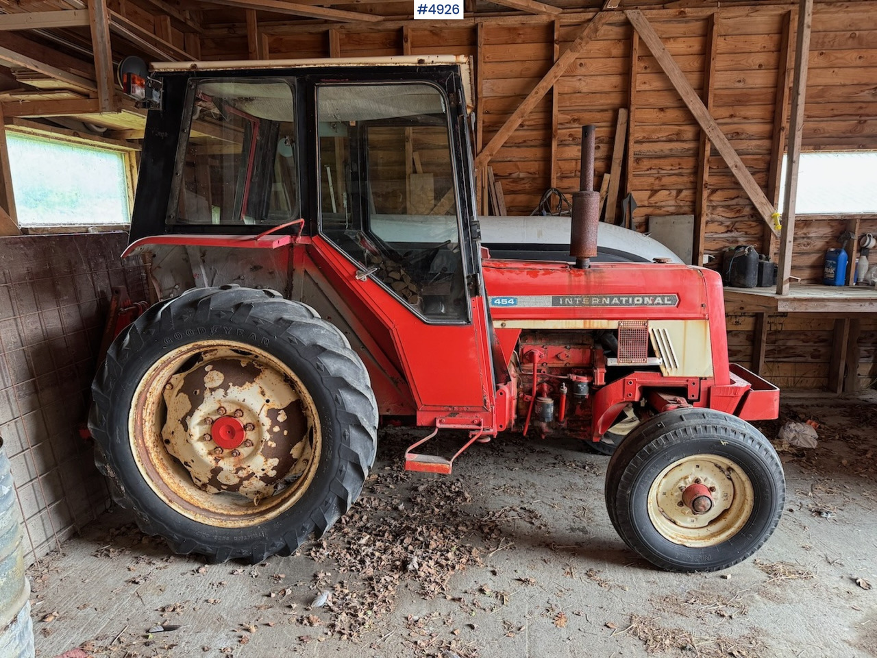 1977 International Harvester 454 - Traktor: obrázek 4 1977 International Harvester 454 - Traktor: obrázek 4