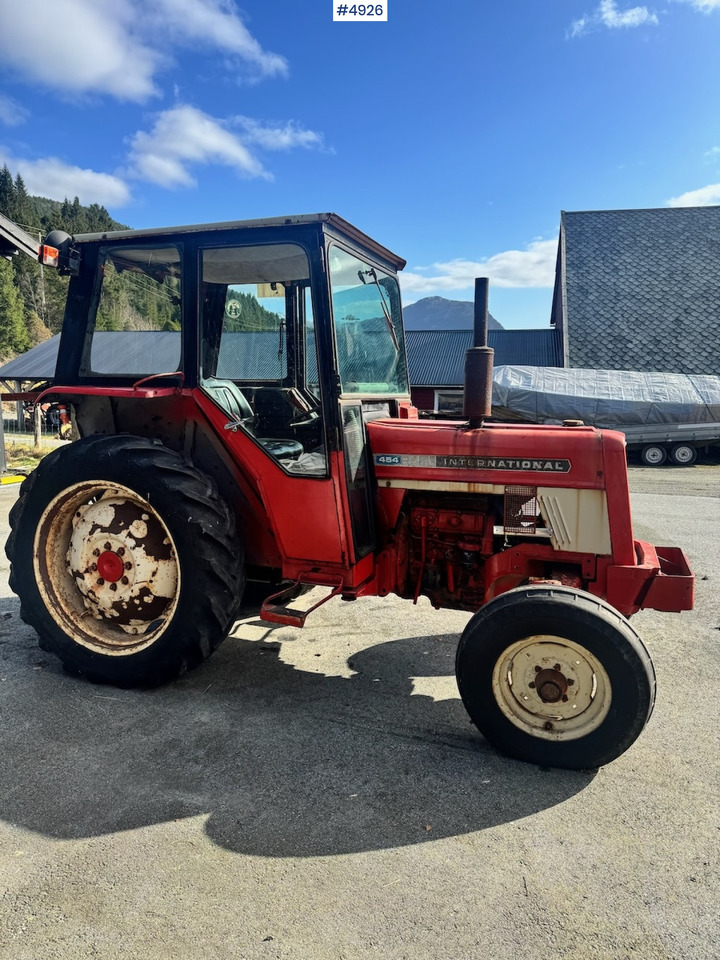 1977 International Harvester 454 - Traktor: obrázek 3 1977 International Harvester 454 - Traktor: obrázek 3