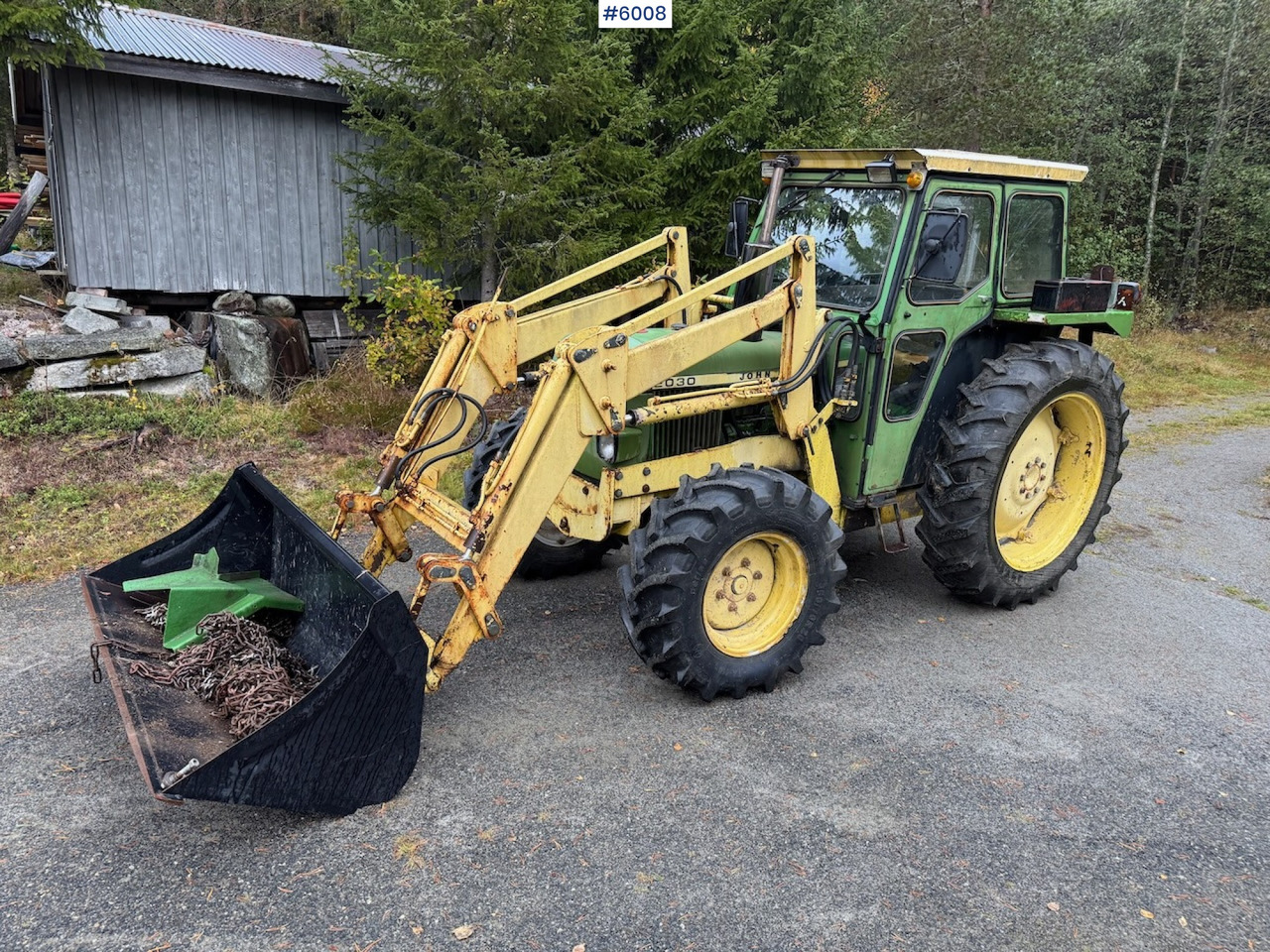 1977 John Deere 2030 w/ front loader, bucket and chains. - Traktor: obrázek 2 1977 John Deere 2030 w/ front loader, bucket and chains. - Traktor: obrázek 2