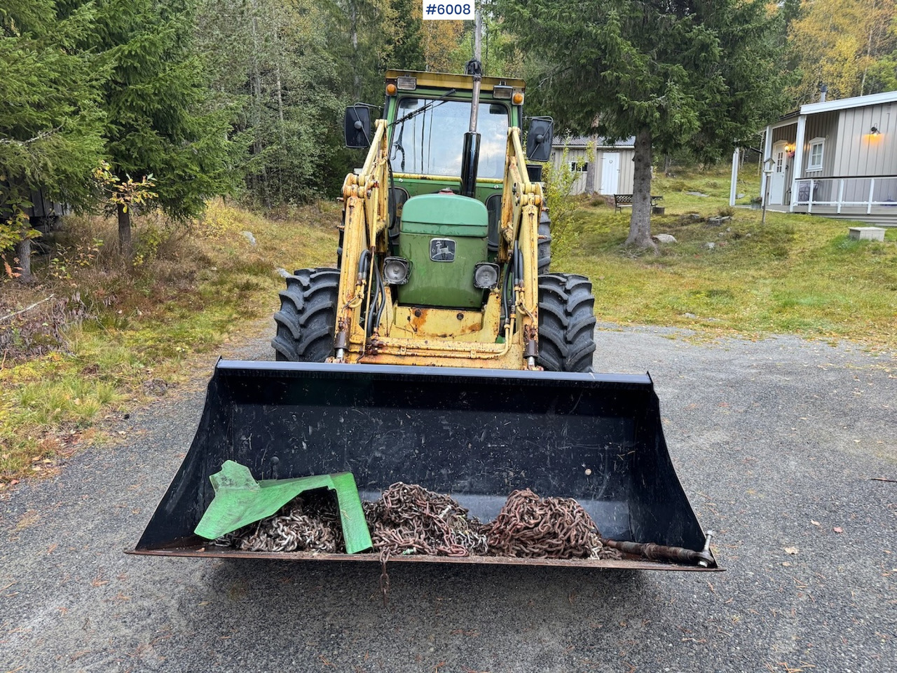 1977 John Deere 2030 w/ front loader, bucket and chains. - Traktor: obrázek 3 1977 John Deere 2030 w/ front loader, bucket and chains. - Traktor: obrázek 3