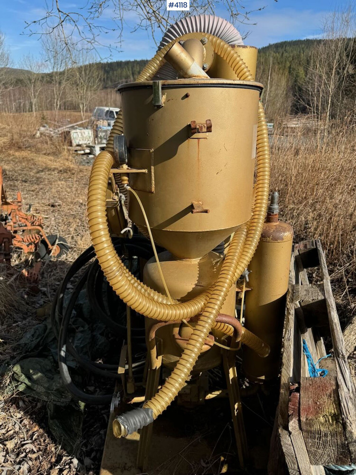 1979 Friedrich Goldmann sandblaster - Vybavení garáže/ Dílny: obrázek 5 1979 Friedrich Goldmann sandblaster - Vybavení garáže/ Dílny: obrázek 5