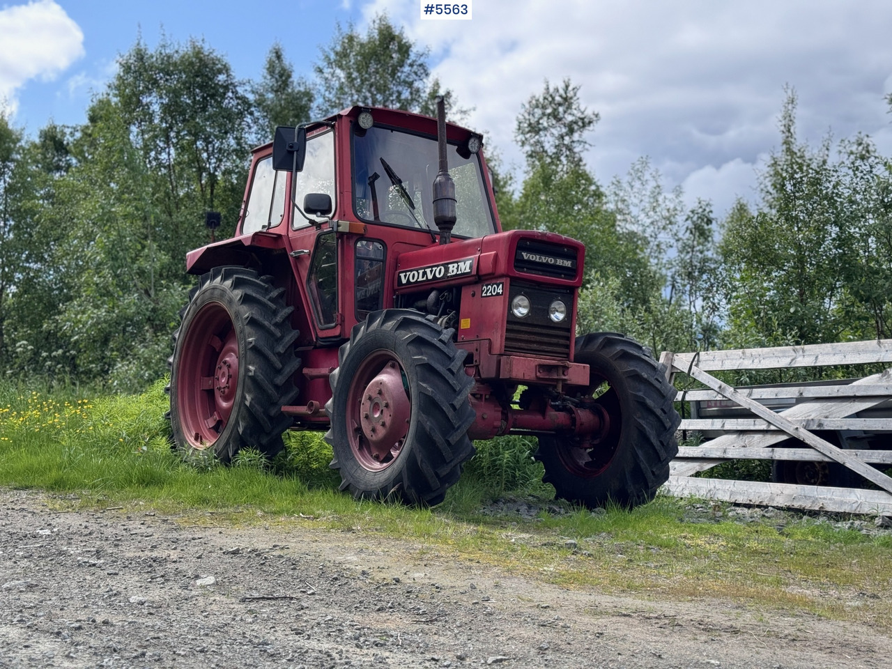 1980 Volvo BM 2204 - Traktor: obrázek 1 1980 Volvo BM 2204 - Traktor: obrázek 1