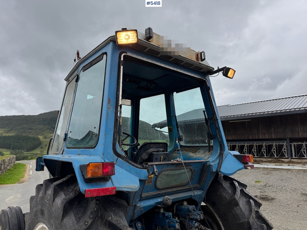 1982 Ford 7610 w/ front loader. - Traktor: obrázek 4 1982 Ford 7610 w/ front loader. - Traktor: obrázek 4