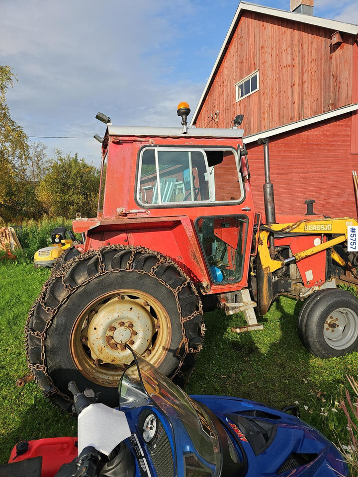 1982 Massey Ferguson 575 W/Front Loader. - Traktor: obrázek 5 1982 Massey Ferguson 575 W/Front Loader. - Traktor: obrázek 5
