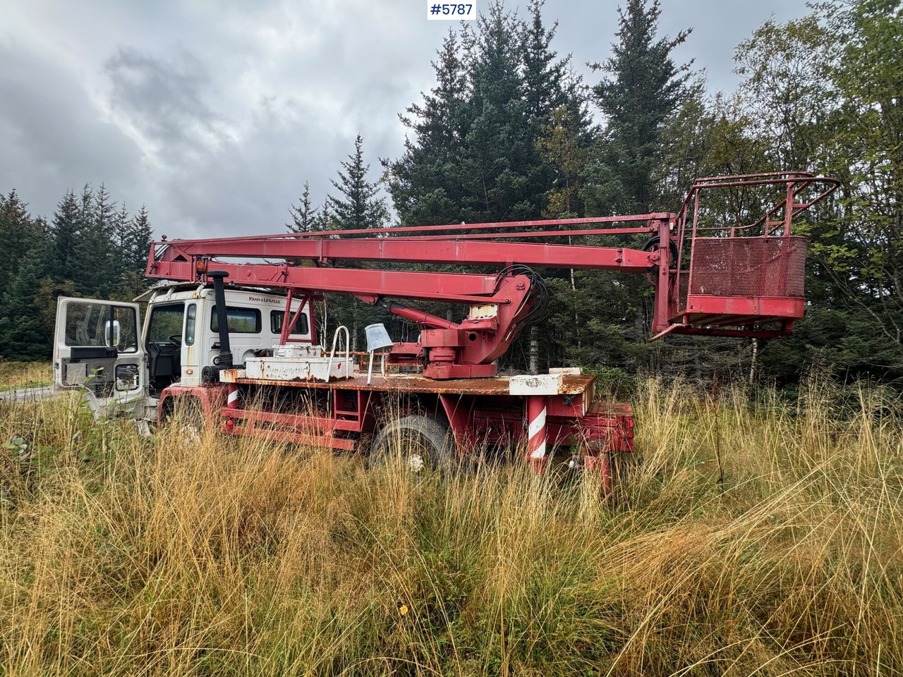 1986 Volvo FL614 with Lift. SEE VIDEO! - Autoplošina: obrázek 4 1986 Volvo FL614 with Lift. SEE VIDEO! - Autoplošina: obrázek 4