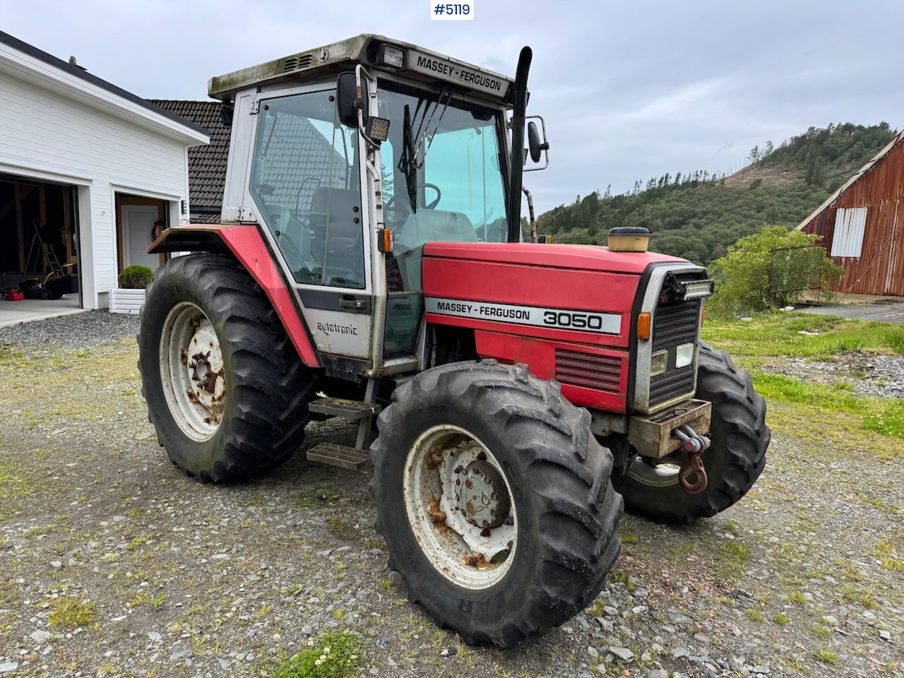 1987 Massey Ferguson 3050 Autotronic - Traktor: obrázek 1 1987 Massey Ferguson 3050 Autotronic - Traktor: obrázek 1