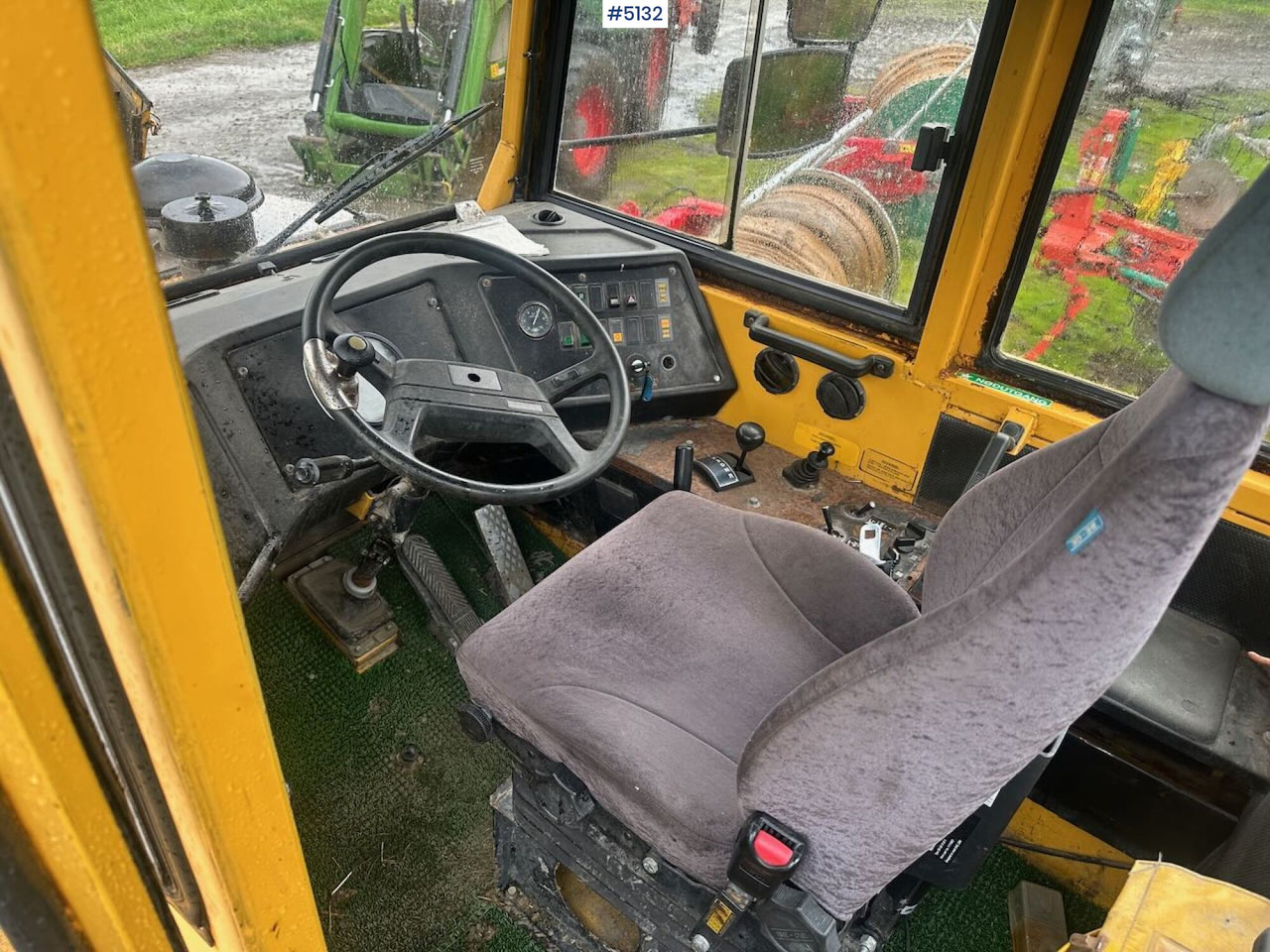 1987 Volvo A20 6x4 dump truck w/ white plates. WATCH VIDEO. leasing 1987 Volvo A20 6x4 dump truck w/ white plates. WATCH VIDEO.: obrázek 13