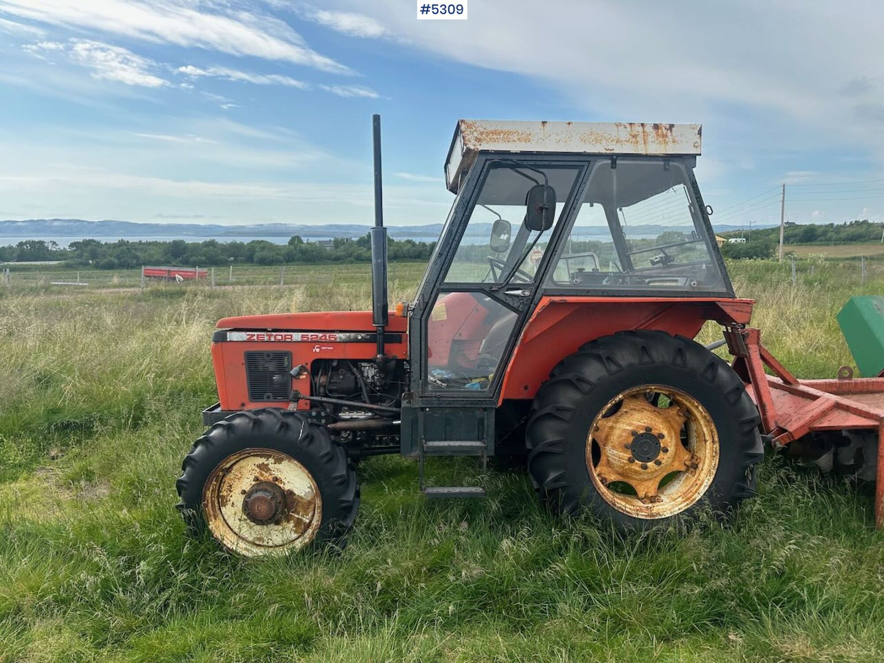 1989 Zetor 5245 tractor w/ snow blower. - Traktor: obrázek 3 1989 Zetor 5245 tractor w/ snow blower. - Traktor: obrázek 3