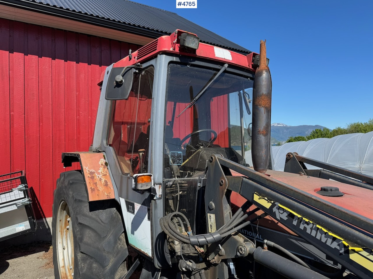 Traktor 1995 Case International 4230 w/front loader.: obrázek 10