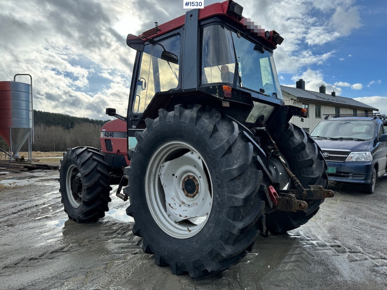 1996 Case IH 4240 XL - Traktor: obrázek 5 1996 Case IH 4240 XL - Traktor: obrázek 5
