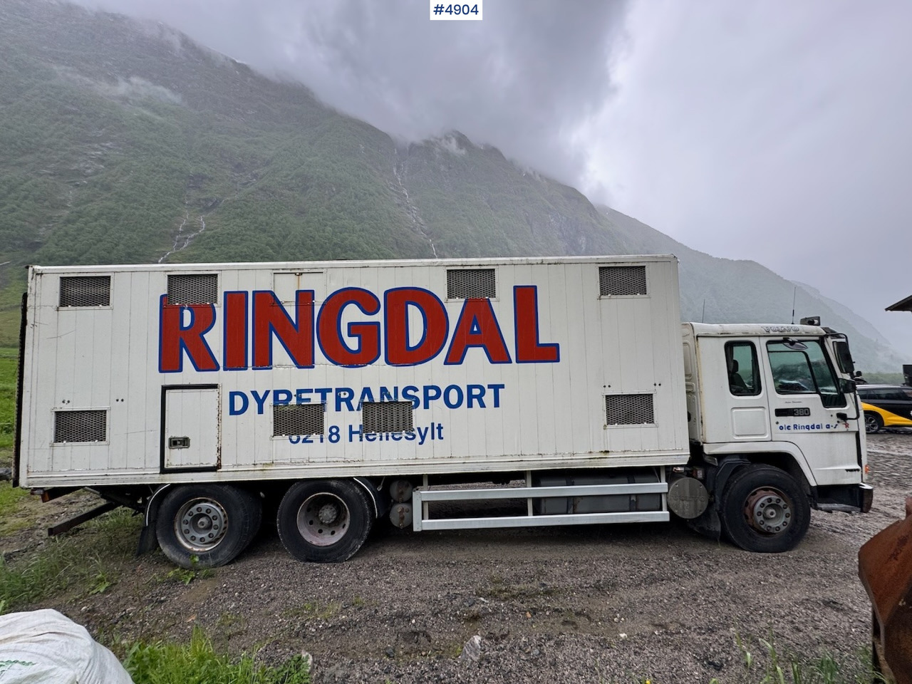 1996 Volvo FL12 6x2 Animal transport. - Přepravník zvířat: obrázek 1 1996 Volvo FL12 6x2 Animal transport. - Přepravník zvířat: obrázek 1