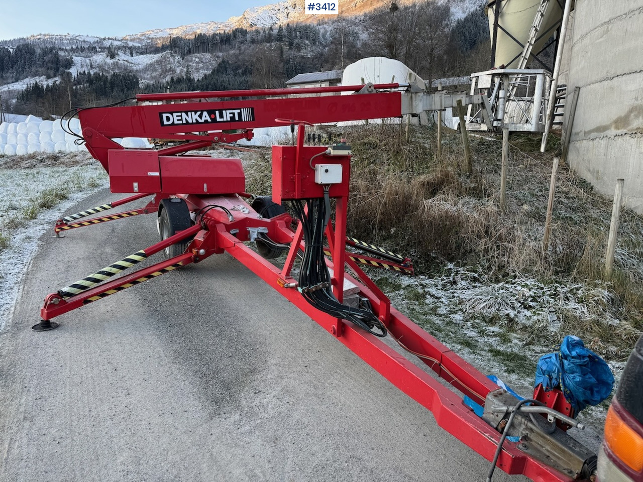 1997 Denka Lift DL 25 with low hours - Přívěsná plošina: obrázek 3 1997 Denka Lift DL 25 with low hours - Přívěsná plošina: obrázek 3