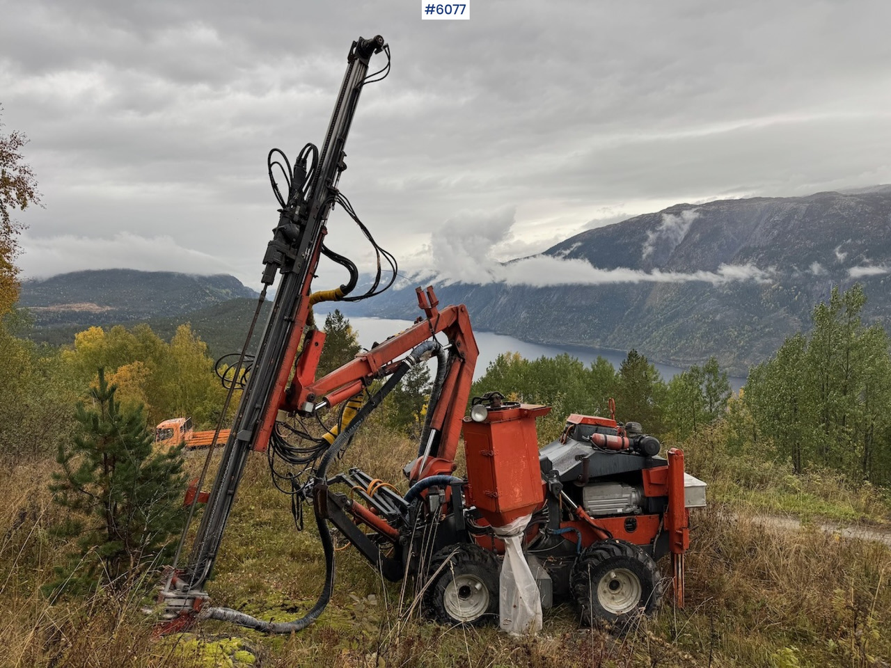 1997 Tamrock Commando 300 - Vrtná souprava: obrázek 1 1997 Tamrock Commando 300 - Vrtná souprava: obrázek 1