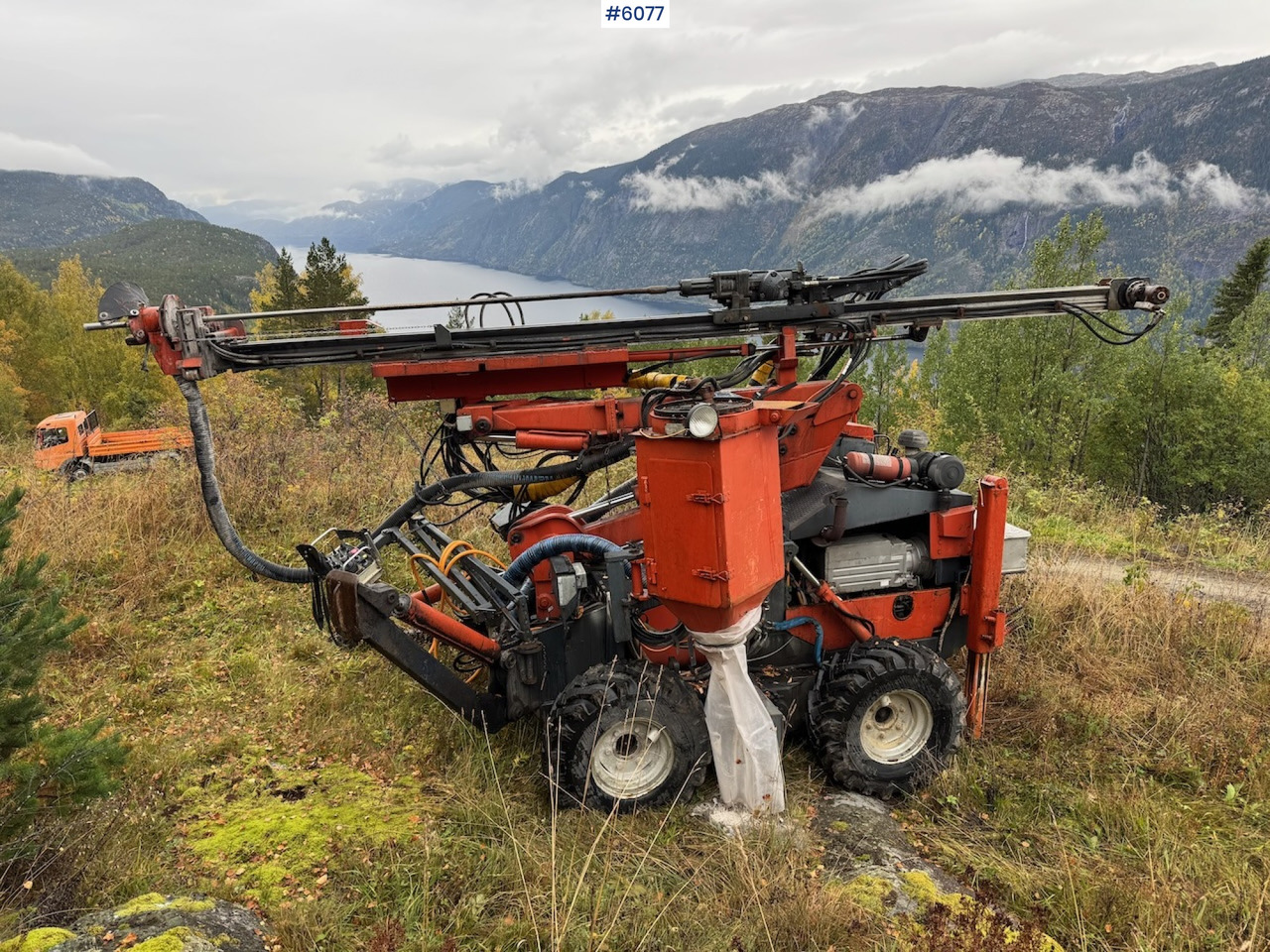 1997 Tamrock Commando 300 - Vrtná souprava: obrázek 3 1997 Tamrock Commando 300 - Vrtná souprava: obrázek 3