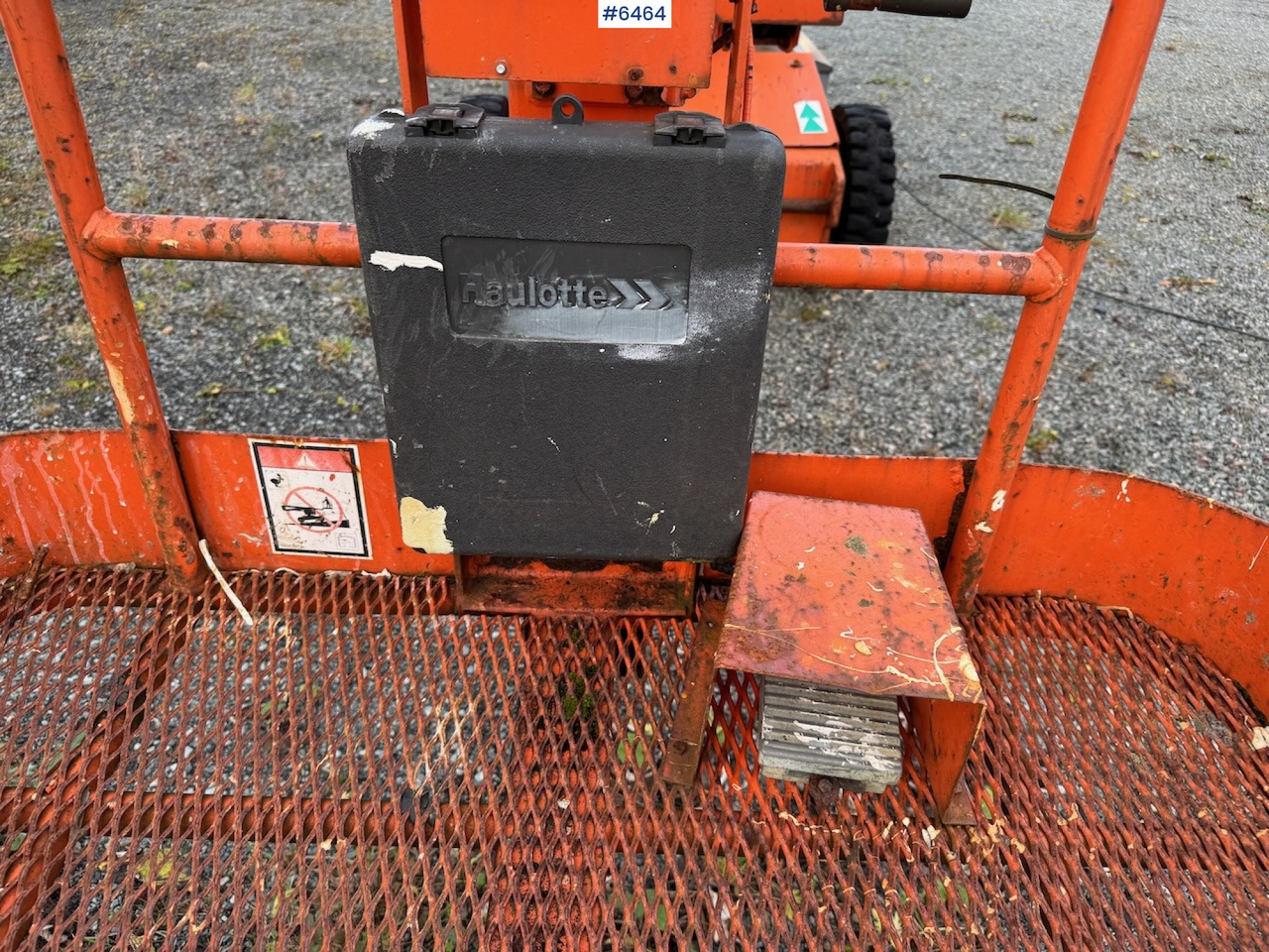 1998 Haulette HA 15 I Bomlift. Rep. object. - Pracovní plošina: obrázek 4 1998 Haulette HA 15 I Bomlift. Rep. object. - Pracovní plošina: obrázek 4