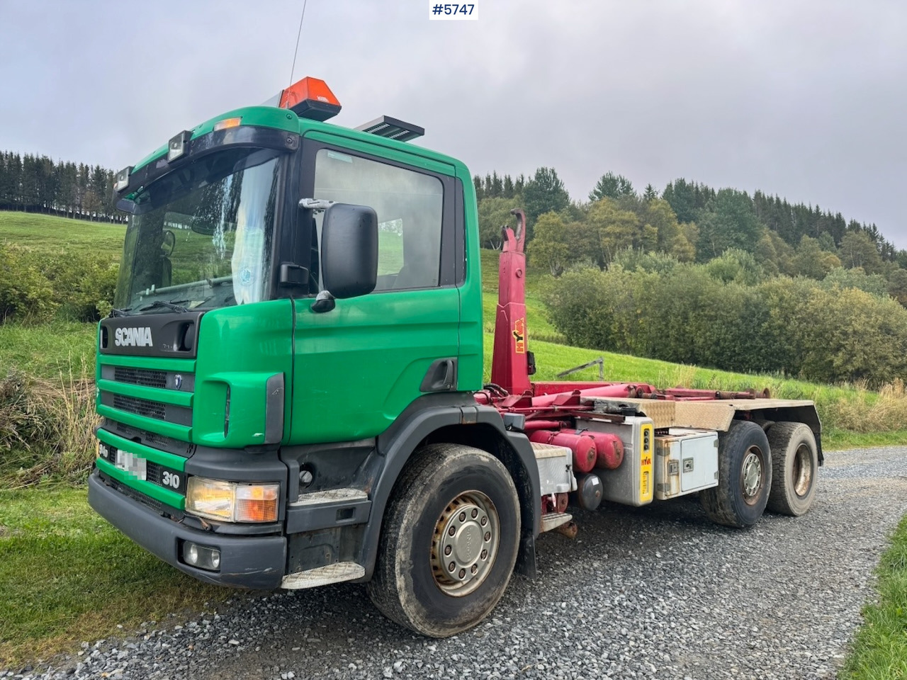 1998 Scania 94D 310 Hook‑truck - Hákový nosič kontejnerů: obrázek 2 1998 Scania 94D 310 Hook‑truck - Hákový nosič kontejnerů: obrázek 2