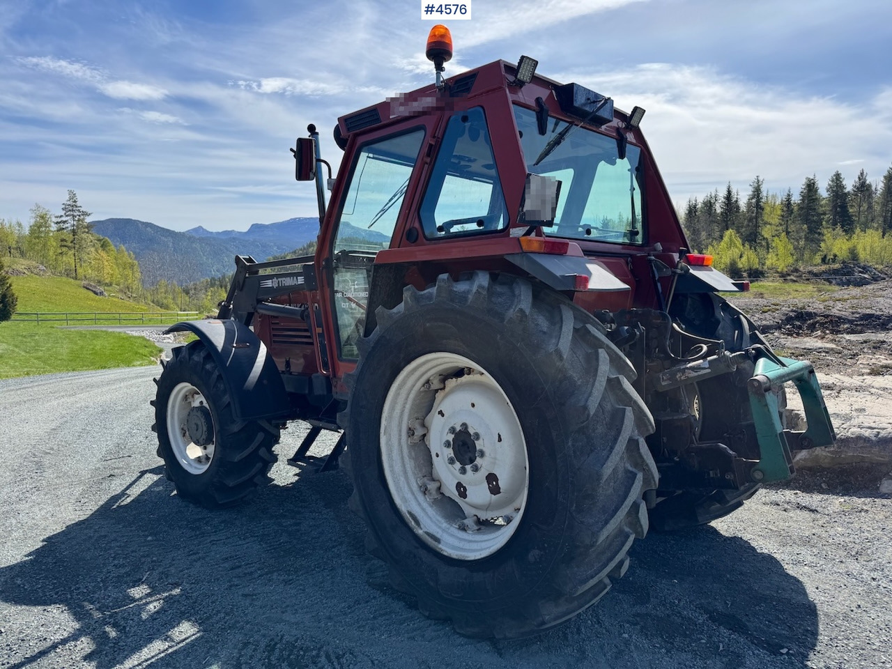 2002 Fiat 110-90 DT w/front loader. 1590 hours! - Traktor: obrázek 2 2002 Fiat 110-90 DT w/front loader. 1590 hours! - Traktor: obrázek 2