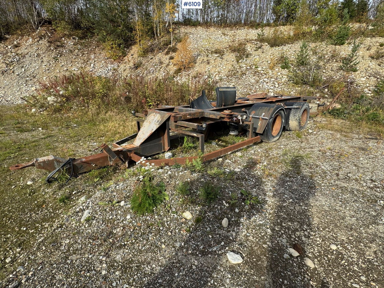 2002 Istrail container trailer. Repair object. - Podvalníkový přívěs: obrázek 2 2002 Istrail container trailer. Repair object. - Podvalníkový přívěs: obrázek 2
