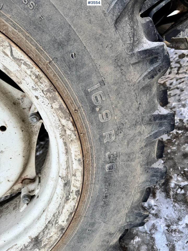 2003 New Holland TN75D 4x4 w/ Front Loader. 4000 hours! leasing 2003 New Holland TN75D 4x4 w/ Front Loader. 4000 hours!: obrázek 14