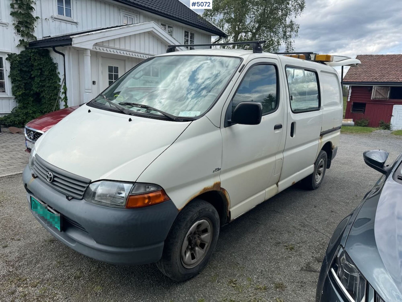 2003 Toyota Hiace 4wd - Furgon: obrázek 2 2003 Toyota Hiace 4wd - Furgon: obrázek 2