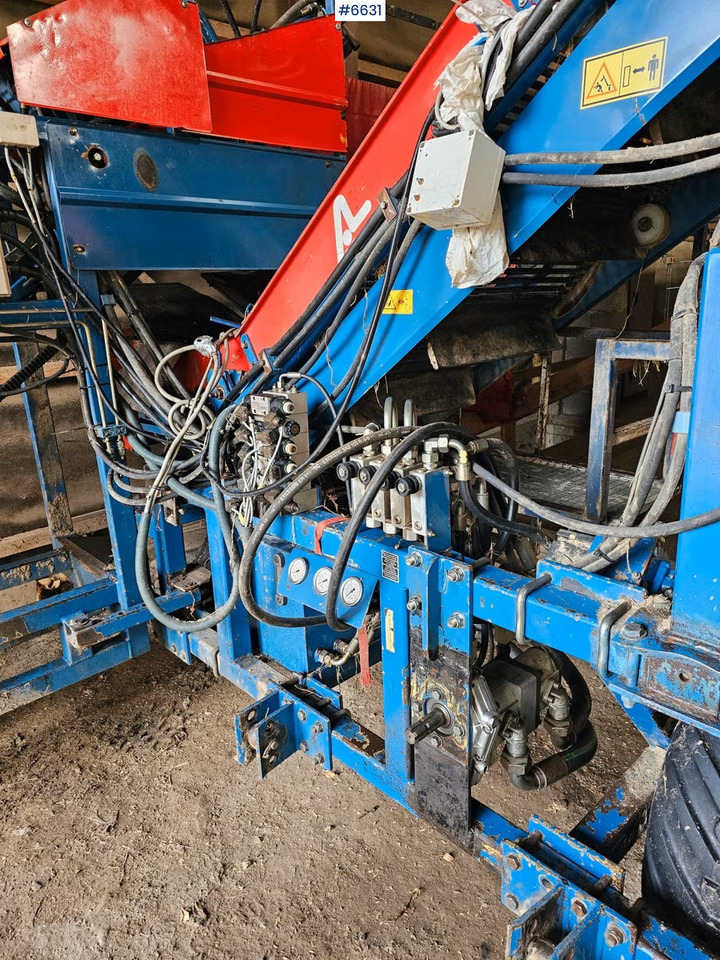 2004 ASA-LIFT Combi 1000/Stm50 Turnip harvester. - Stroj na sklizeň pícnin: obrázek 2 2004 ASA-LIFT Combi 1000/Stm50 Turnip harvester. - Stroj na sklizeň pícnin: obrázek 2