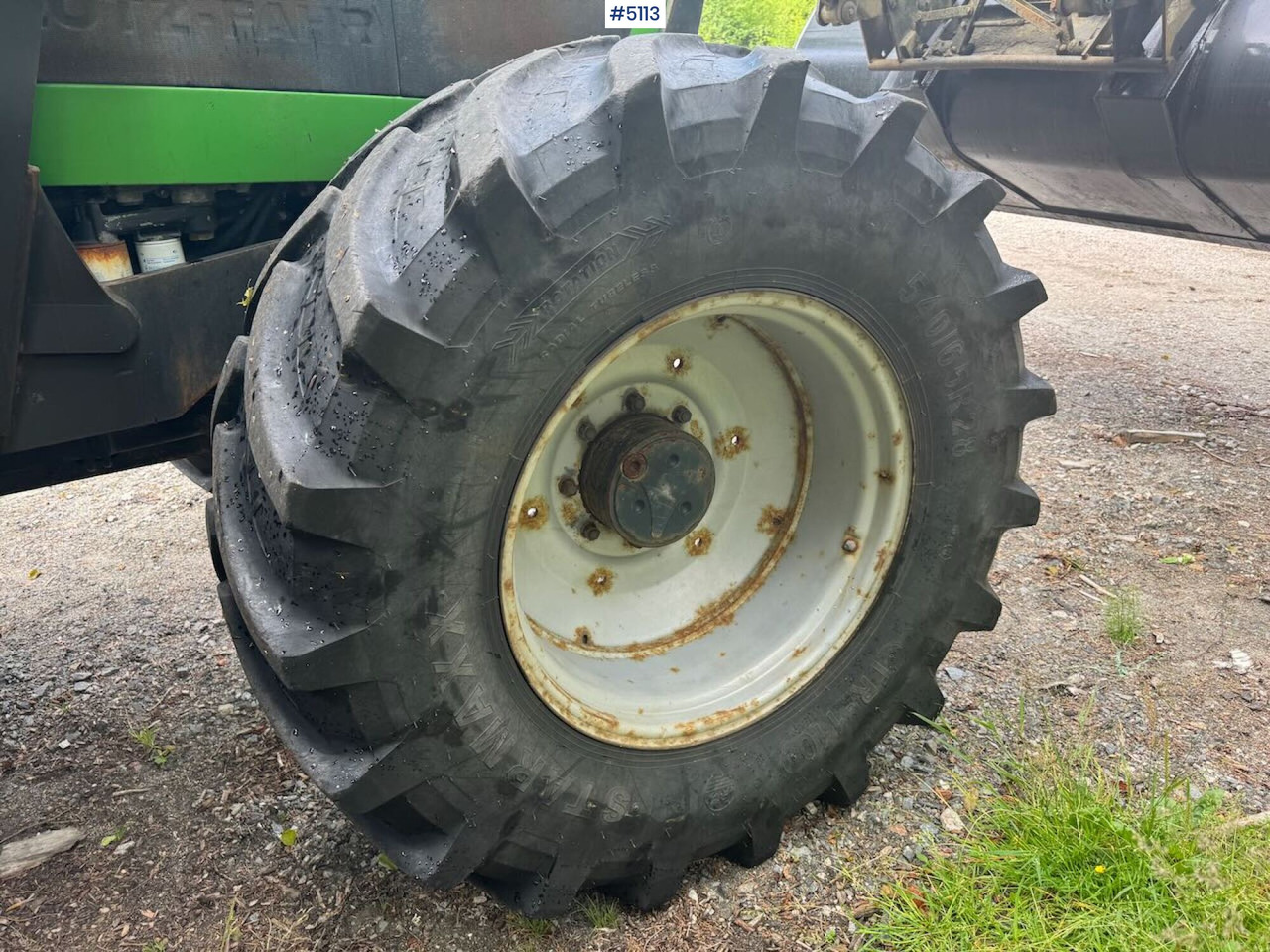 Traktor 2004 Deutz-Fahr Agrotron TTV 1130 w/ front loader: obrázek 35
