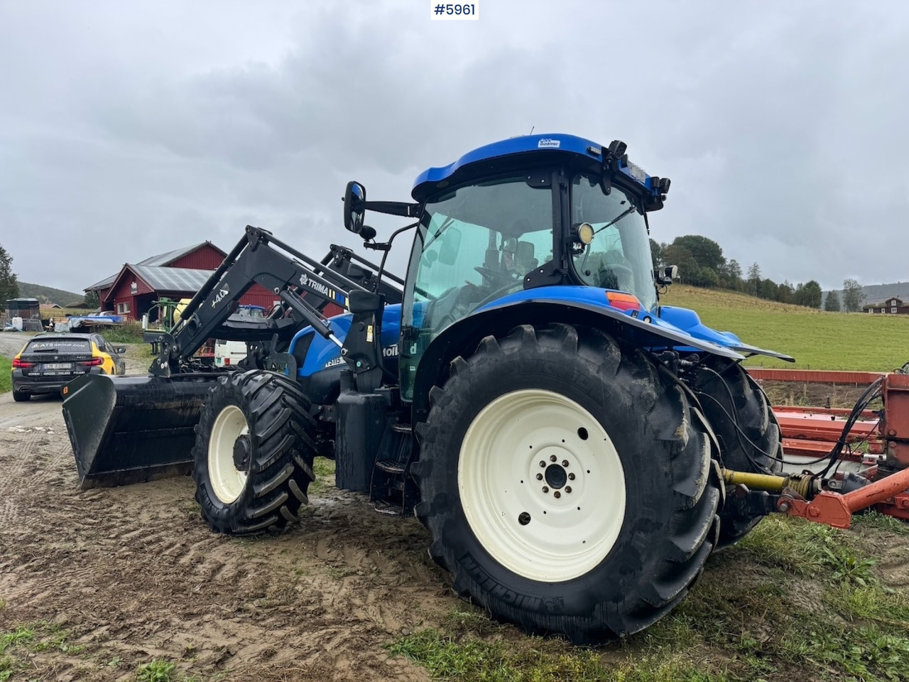 2004 New Holland TS115A with front loader - Traktor: obrázek 4 2004 New Holland TS115A with front loader - Traktor: obrázek 4