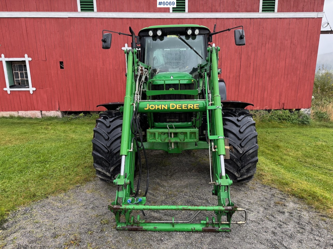 2006 John Deere 6320 w/ front loader, bucket, grapple, pallet fork and chains. Low hours!! - Traktor: obrázek 5 2006 John Deere 6320 w/ front loader, bucket, grapple, pallet fork and chains. Low hours!! - Traktor: obrázek 5