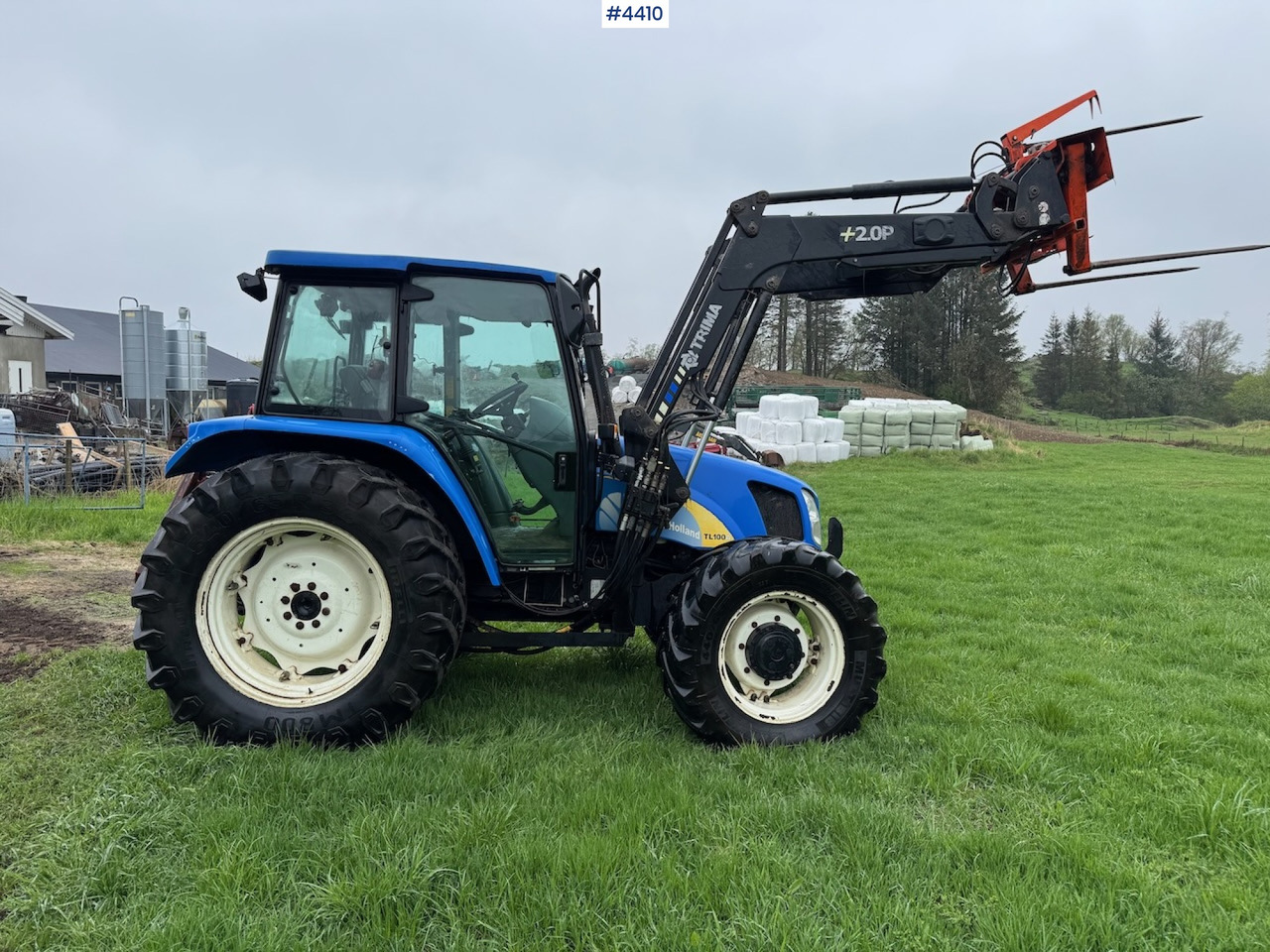 2006 New Holland TL100 A w/Front Loader. - Traktor: obrázek 3 2006 New Holland TL100 A w/Front Loader. - Traktor: obrázek 3