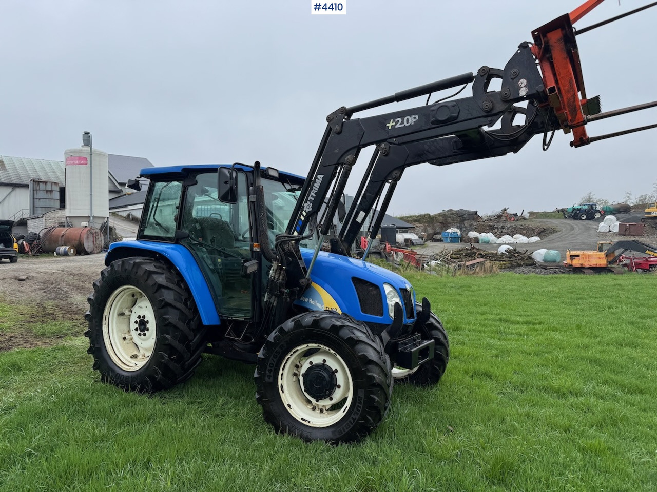 2006 New Holland TL100 A w/Front Loader. - Traktor: obrázek 2 2006 New Holland TL100 A w/Front Loader. - Traktor: obrázek 2