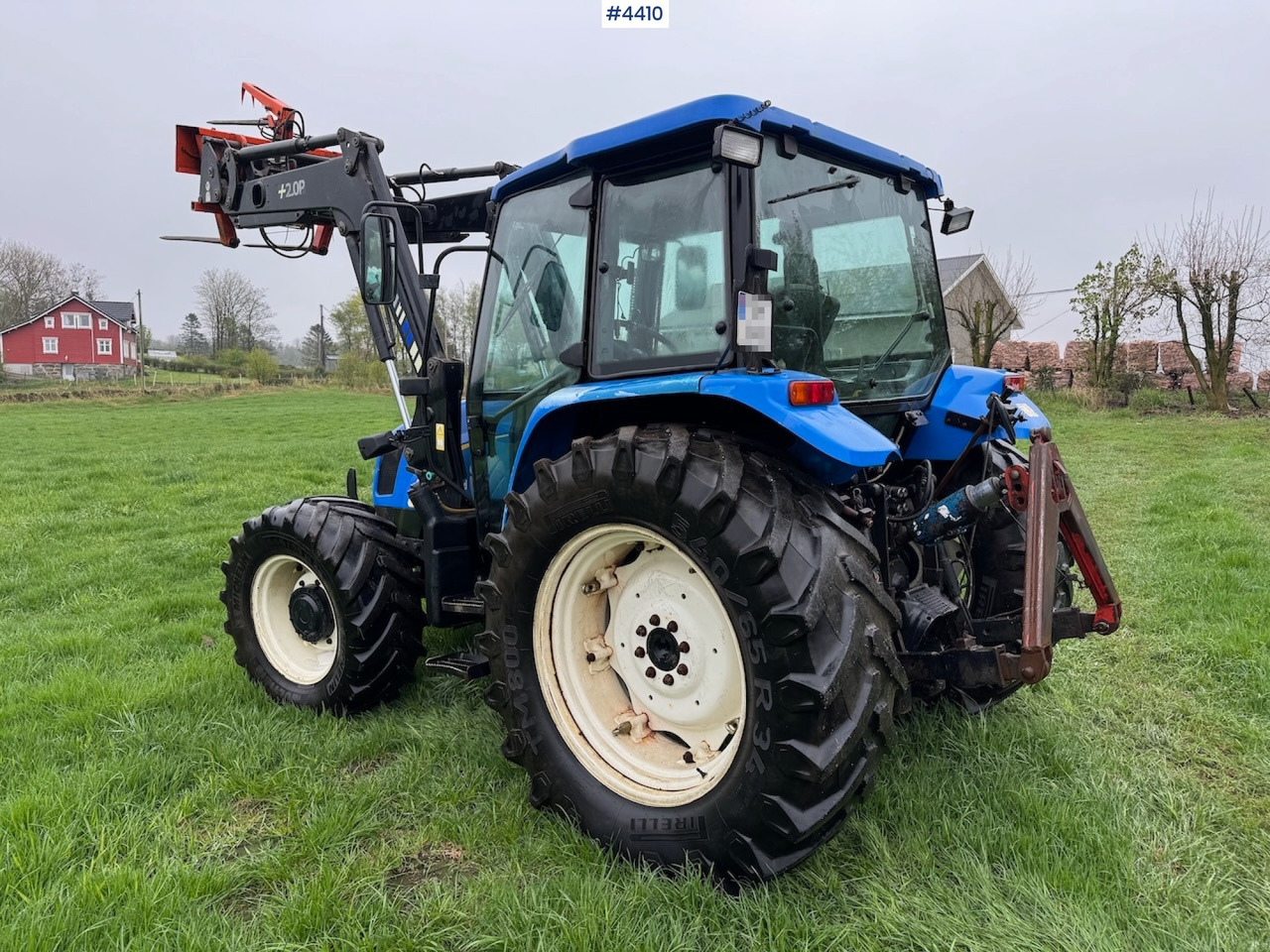2006 New Holland TL100 A w/Front Loader. - Traktor: obrázek 4 2006 New Holland TL100 A w/Front Loader. - Traktor: obrázek 4
