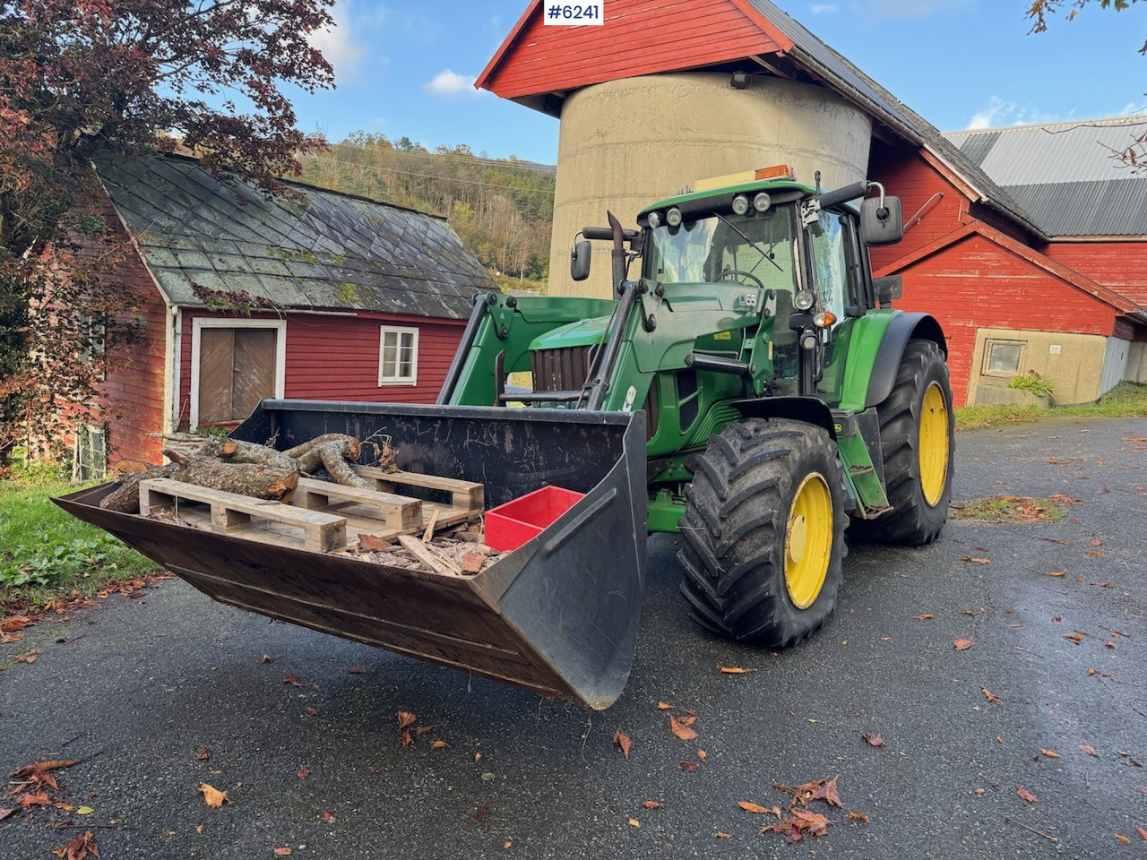 2007 John Deere 6530 w/ AutoPower and front loader. - Traktor: obrázek 2 2007 John Deere 6530 w/ AutoPower and front loader. - Traktor: obrázek 2