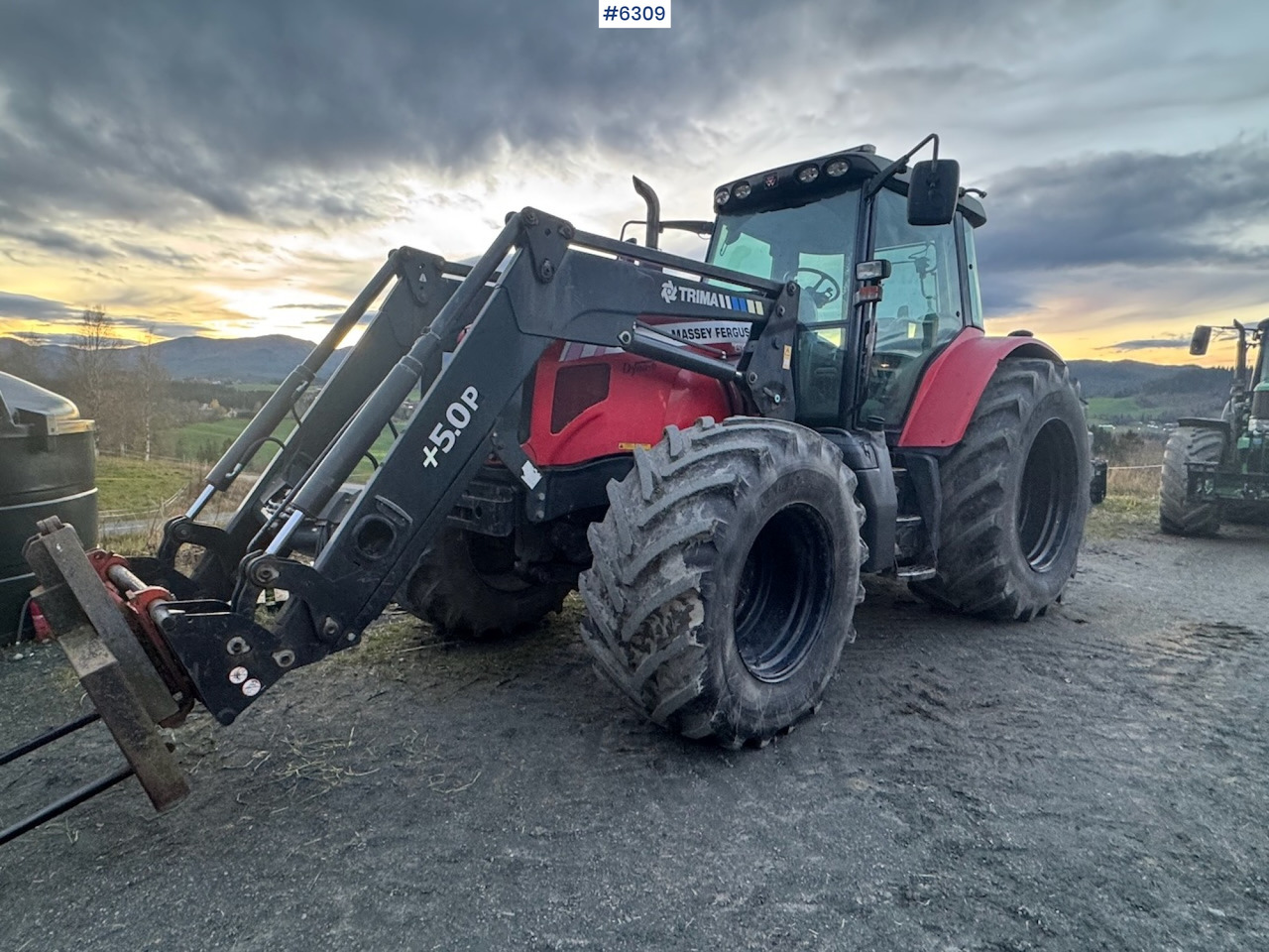 2007 Massey Ferguson 6465 Dyna 6 w/ front loader with 3rd function! - Traktor: obrázek 1 2007 Massey Ferguson 6465 Dyna 6 w/ front loader with 3rd function! - Traktor: obrázek 1