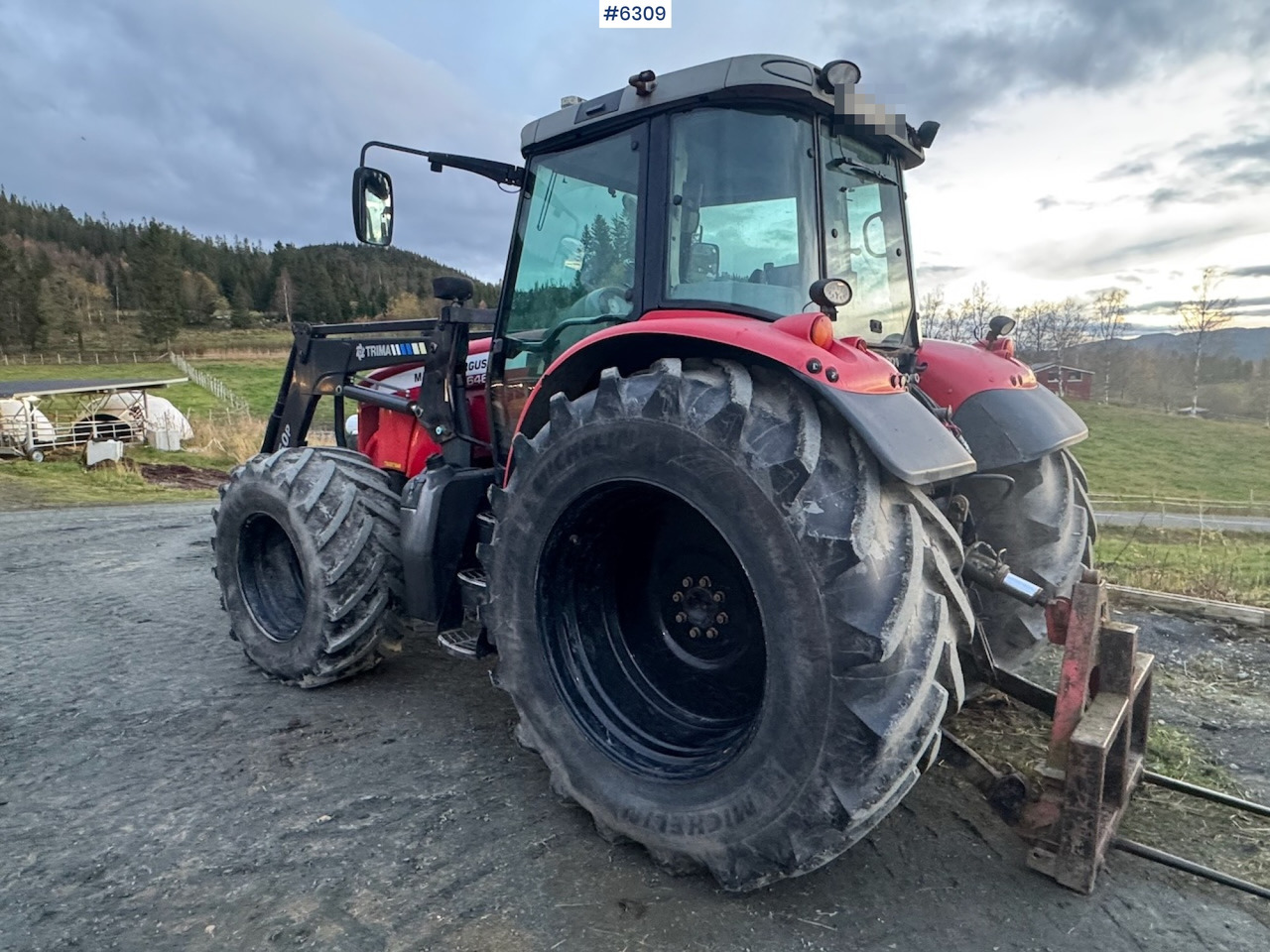 2007 Massey Ferguson 6465 Dyna 6 w/ front loader with 3rd function! - Traktor: obrázek 3 2007 Massey Ferguson 6465 Dyna 6 w/ front loader with 3rd function! - Traktor: obrázek 3