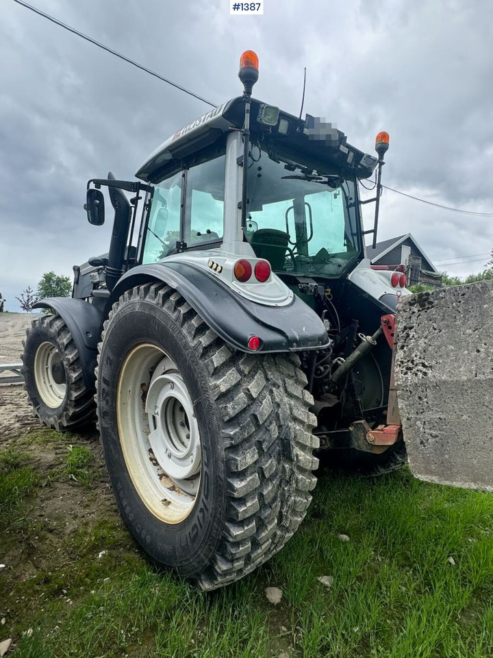 2007 Valtra T190 4x4 Tractor w/ bucket - Traktor: obrázek 5 2007 Valtra T190 4x4 Tractor w/ bucket - Traktor: obrázek 5