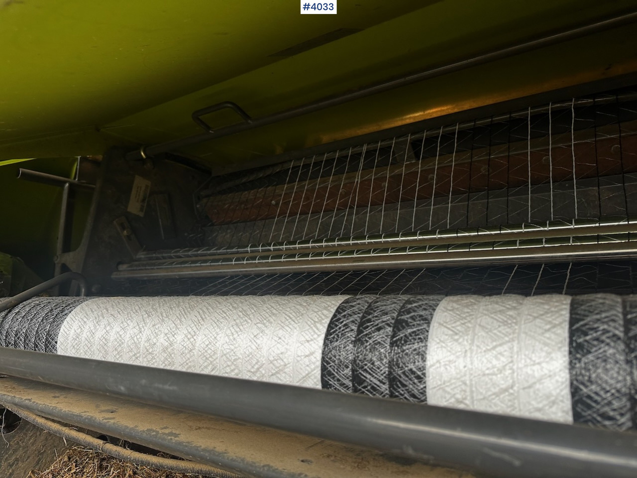 Stroj na sklizeň pícnin 2008 Claas rollant 355 uniwrap round baler press: obrázek 16 Stroj na sklizeň pícnin 2008 Claas rollant 355 uniwrap round baler press: obrázek 16