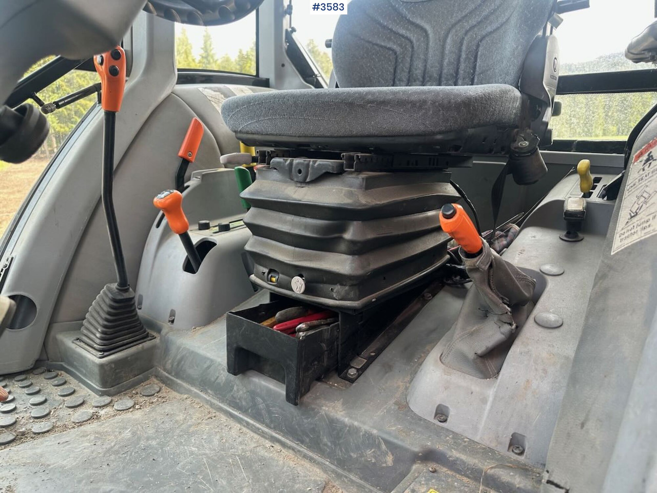 2008 Deutz-Fahr Agrofarm 100 traktor w/ Trima Front loader. See hours! leasing 2008 Deutz-Fahr Agrofarm 100 traktor w/ Trima Front loader. See hours!: obrázek 18