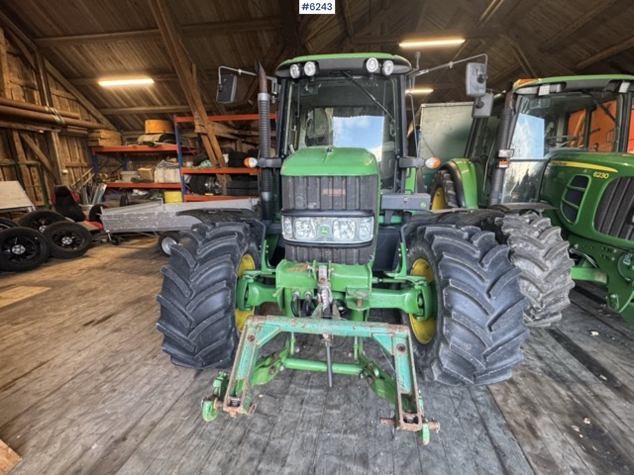 2008 John Deere 6230 Premium (114 hp) – Only 2,402 hours! - Traktor: obrázek 5 2008 John Deere 6230 Premium (114 hp) – Only 2,402 hours! - Traktor: obrázek 5