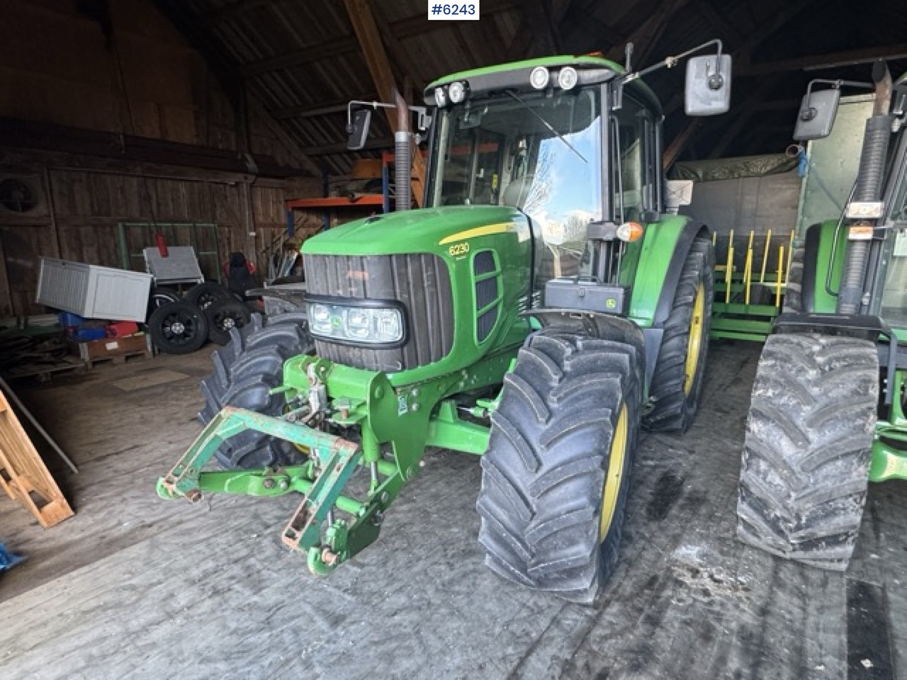 2008 John Deere 6230 Premium (114 hp) – Only 2,402 hours! - Traktor: obrázek 3 2008 John Deere 6230 Premium (114 hp) – Only 2,402 hours! - Traktor: obrázek 3