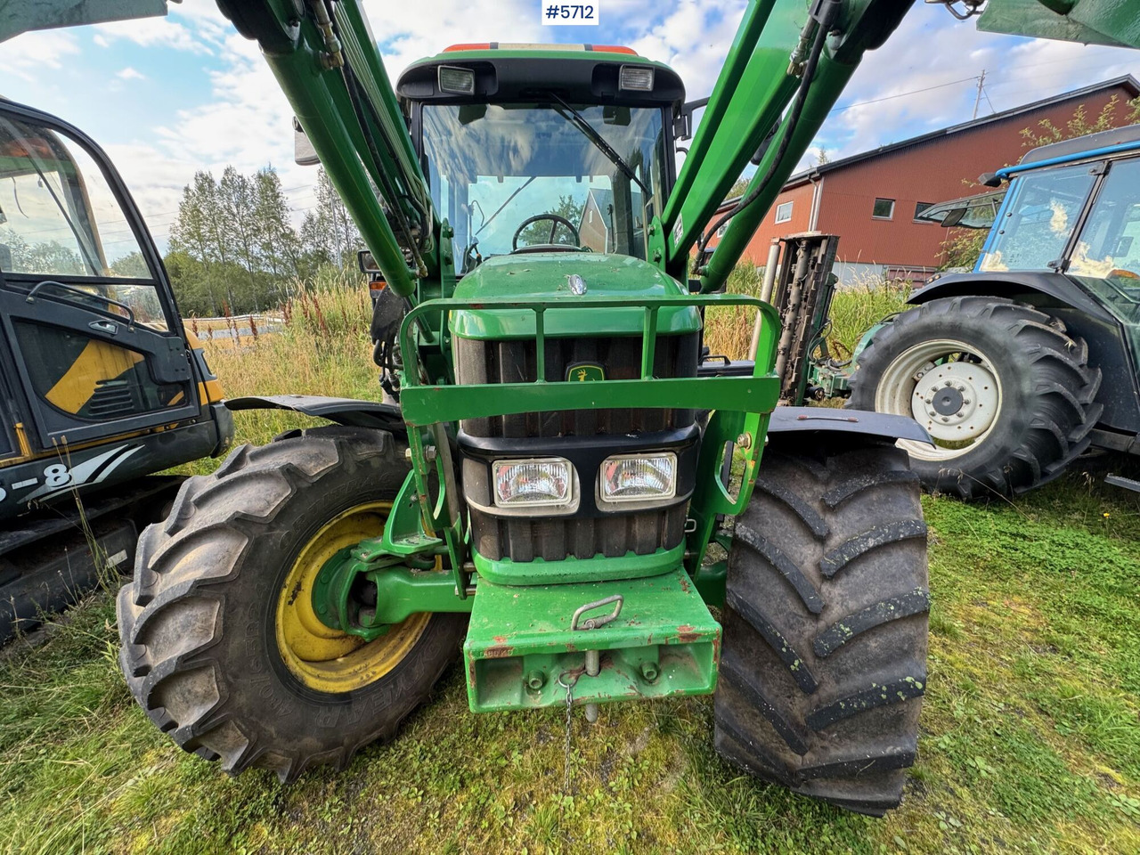 2008 John Deere 6320 SE with front loader and 2 buckets! - Traktor: obrázek 4 2008 John Deere 6320 SE with front loader and 2 buckets! - Traktor: obrázek 4