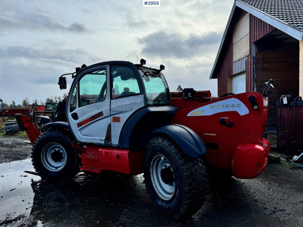 2009 Manitou MT 1440 Telescopic truck w/ Bucket, Pallet forks and Lifting jib - Traktor: obrázek 3 2009 Manitou MT 1440 Telescopic truck w/ Bucket, Pallet forks and Lifting jib - Traktor: obrázek 3